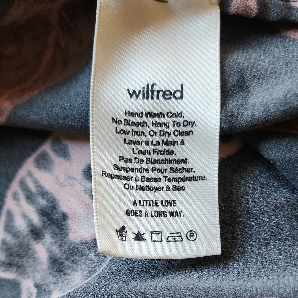 Wilfred by Aritzia Dark Floral Long Sleeve Blouse Romantic Boho Chic Size S - Picture 8 of 9